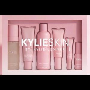 Kylie Skin Kit Set